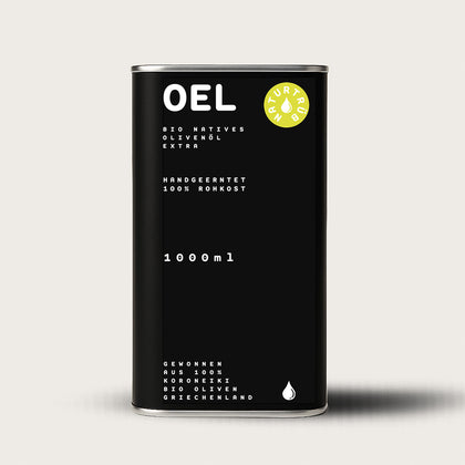 Ein Kanister mit naturtrübem Olivenöl aus Bio Anbau, erste Güteklasse nativ extra